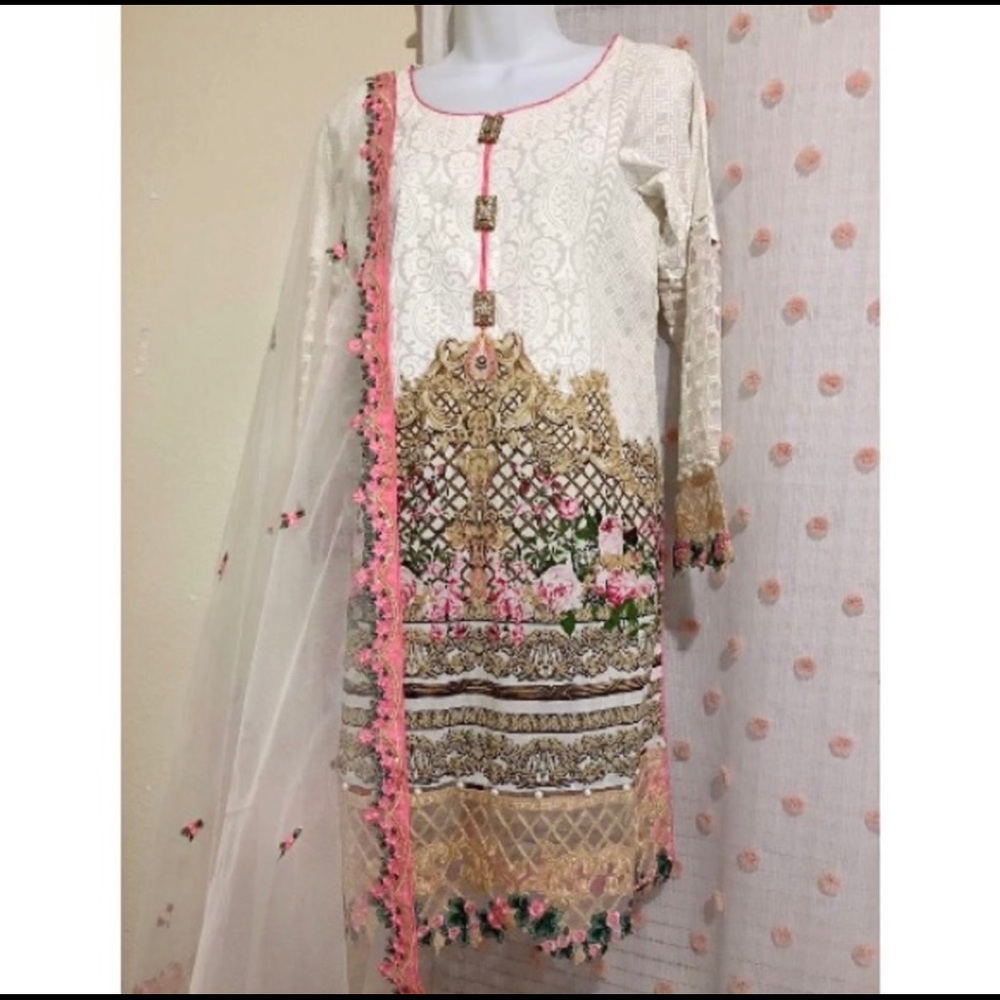 Salwar kameez  dupatta Indian Pakistani Bangladeshi